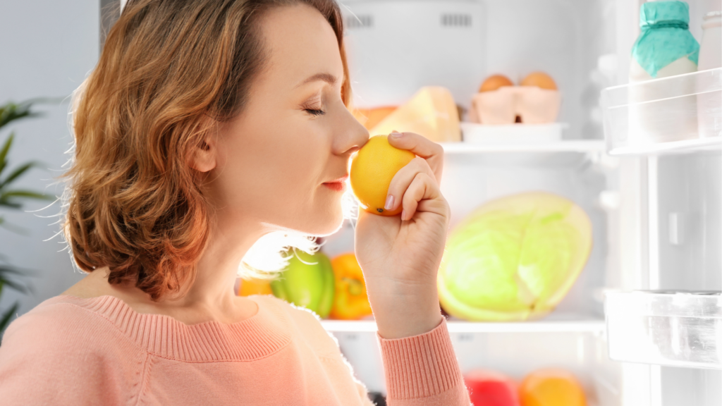 Keep Your Fridge Smelling Fresh